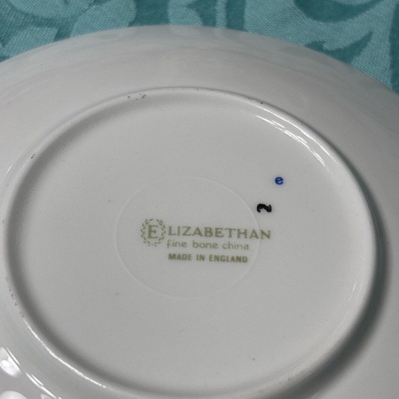 Elizabethan Fine Bone China Teacup & Saucer England - Picture 3 of 16